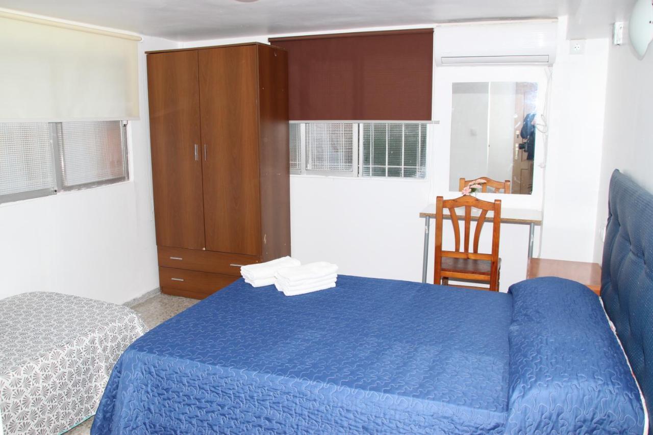 Pension La Lambra Azul Alicante Exterior photo