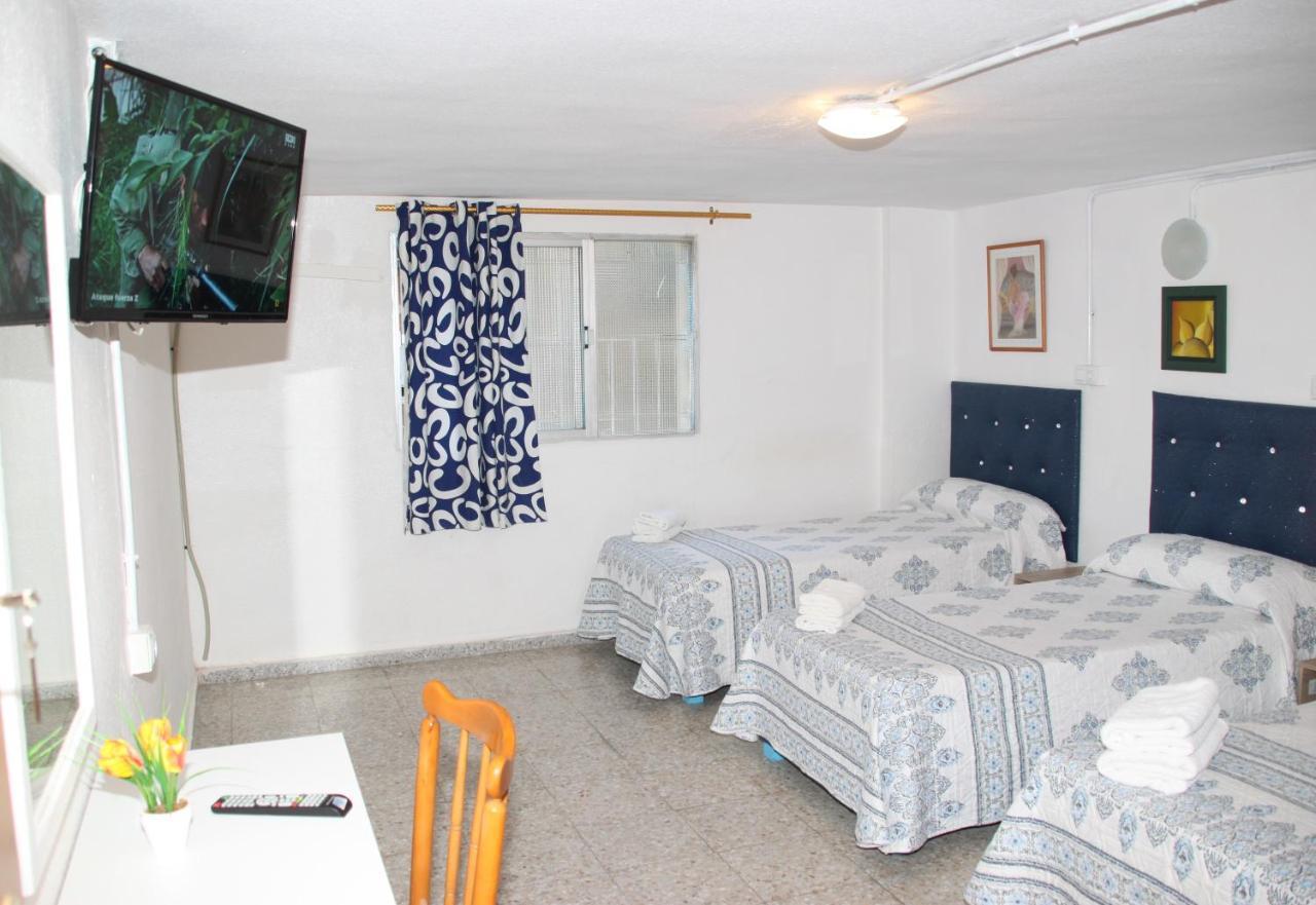 Pension La Lambra Azul Alicante Exterior photo